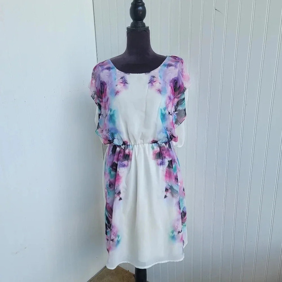 Maurices Dresses & Skirts - Maurices Women's Floral Print Short Sleeve Dress Watercolor Lined Sz M